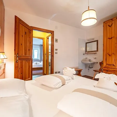 Ruggero Wine Hotel 2*